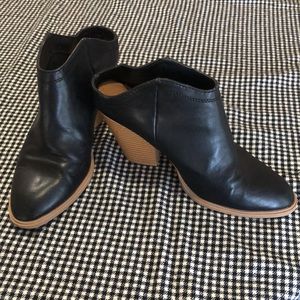 DV by Dolce Vita slide on mule heels black size 8 western style